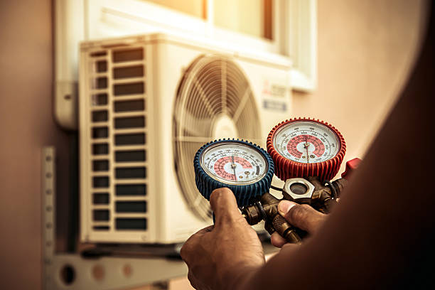 Professional Hvac Maintenance technician working in Marblehead, MA